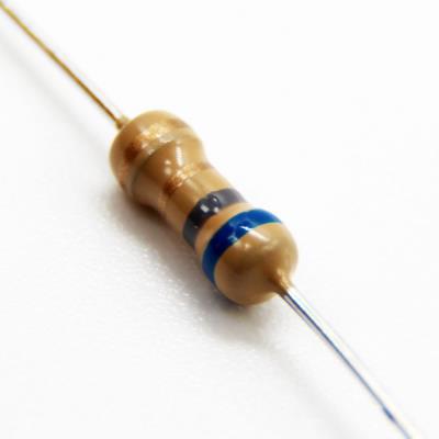 مقاومت 6.8R 2W 5%